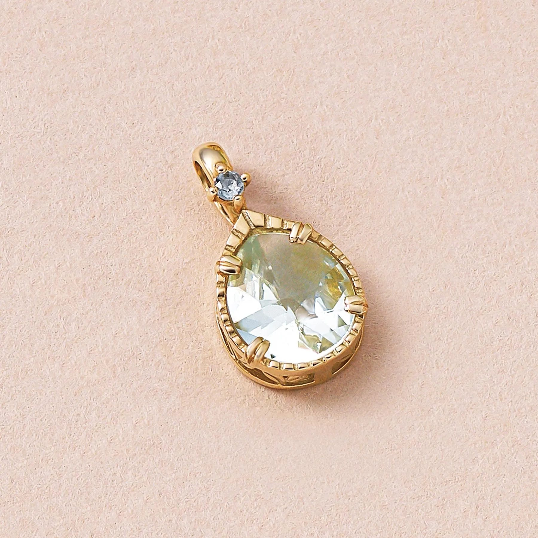[GARDEN] 10K Green Quartz Plant Necklace Charm (Yellow Gold)